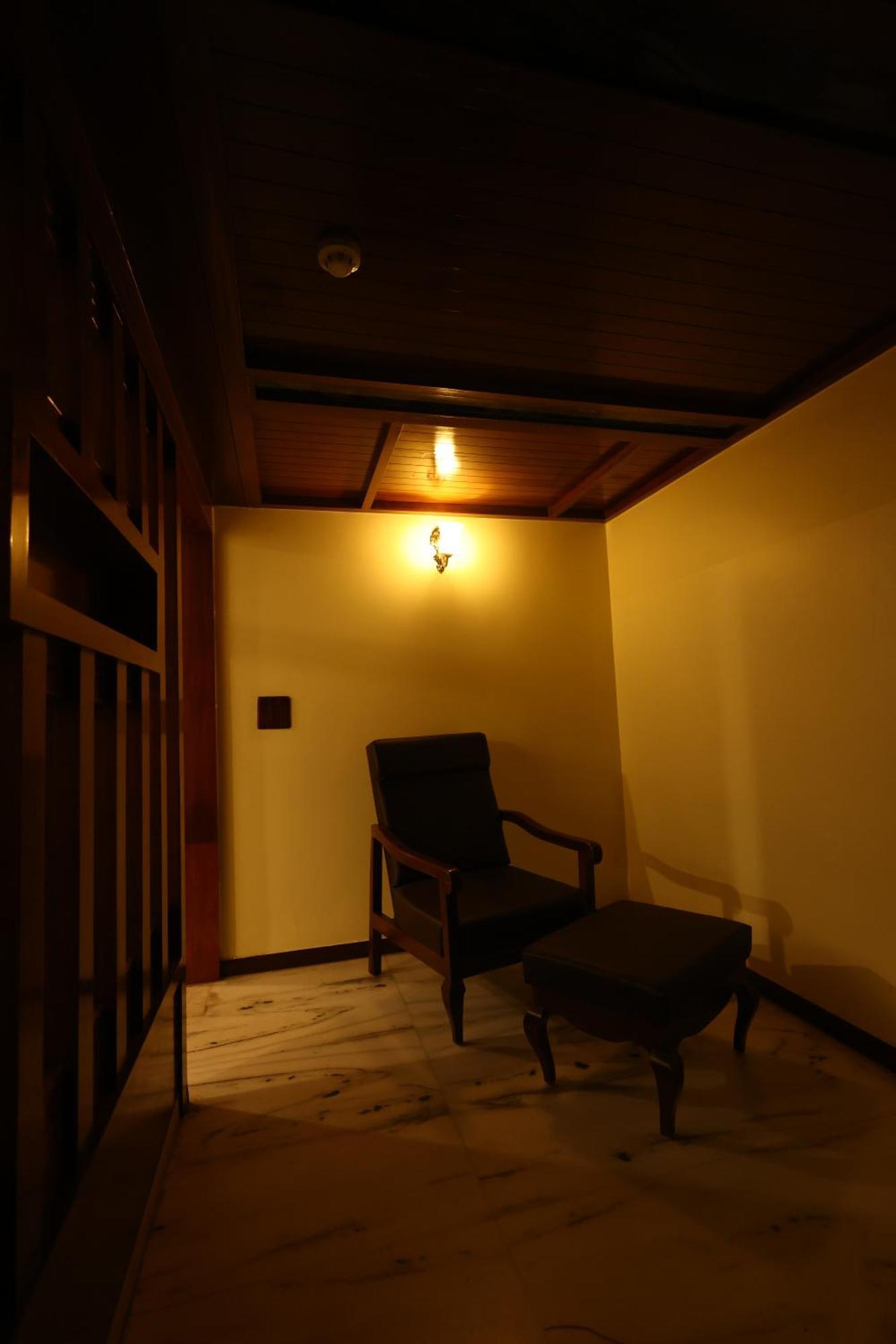 Hotel Lj Dadi'S Grand Visakhapatnam Esterno foto