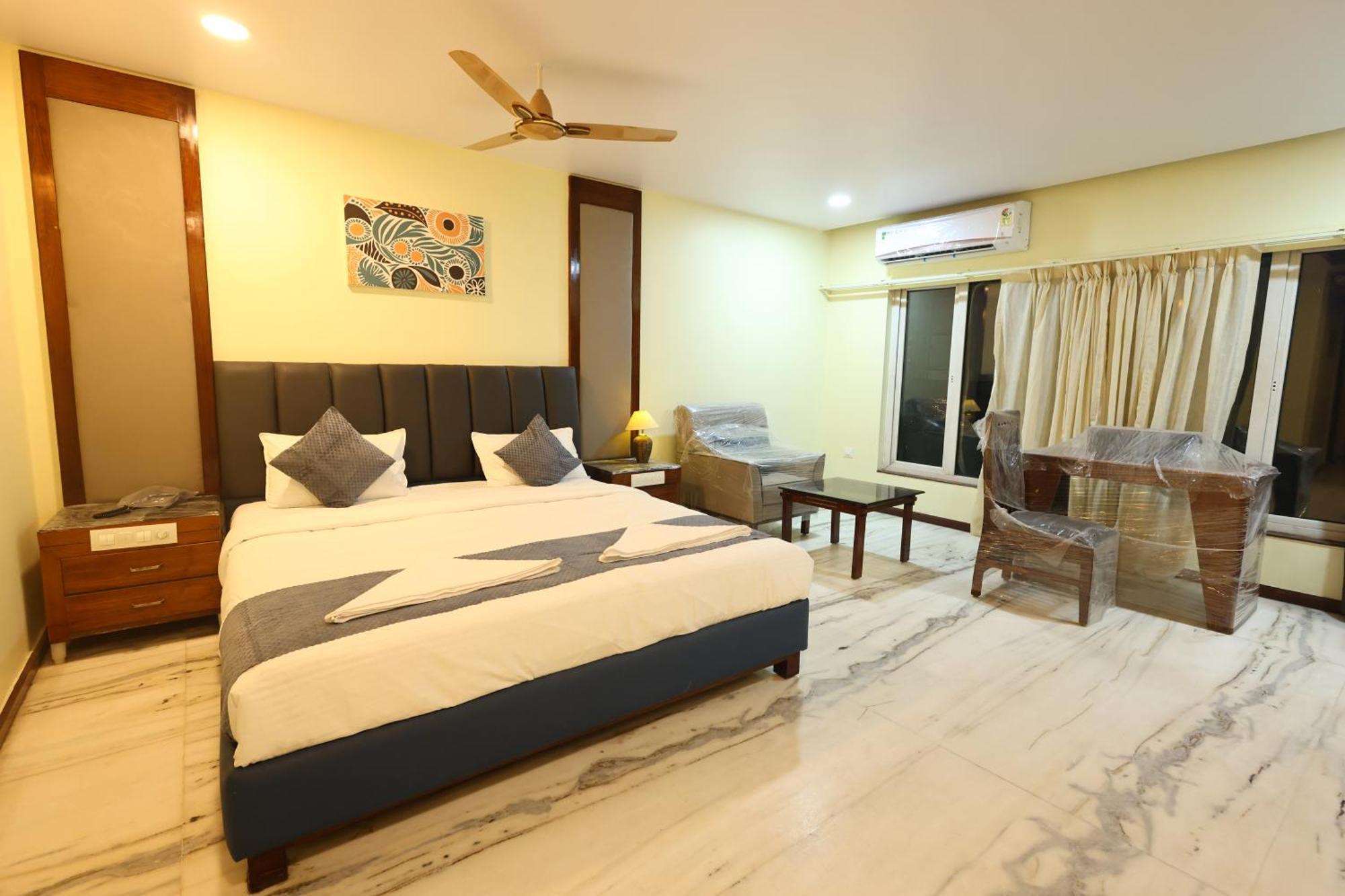 Hotel Lj Dadi'S Grand Visakhapatnam Esterno foto